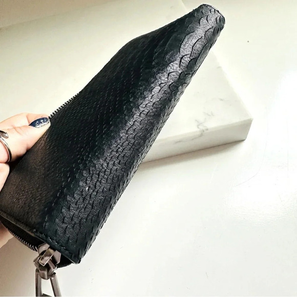 Liebeskind Berlin Lesley Snake Leather Large Zip Around RFID Protection Wallet - Picture 12 of 12